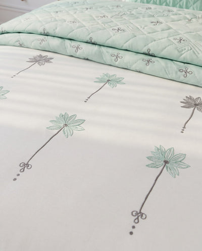Queen Quilted bed spread with Embroidery