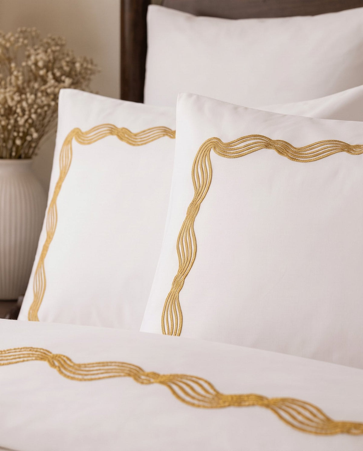 Tessera Artisan Essential Gold
