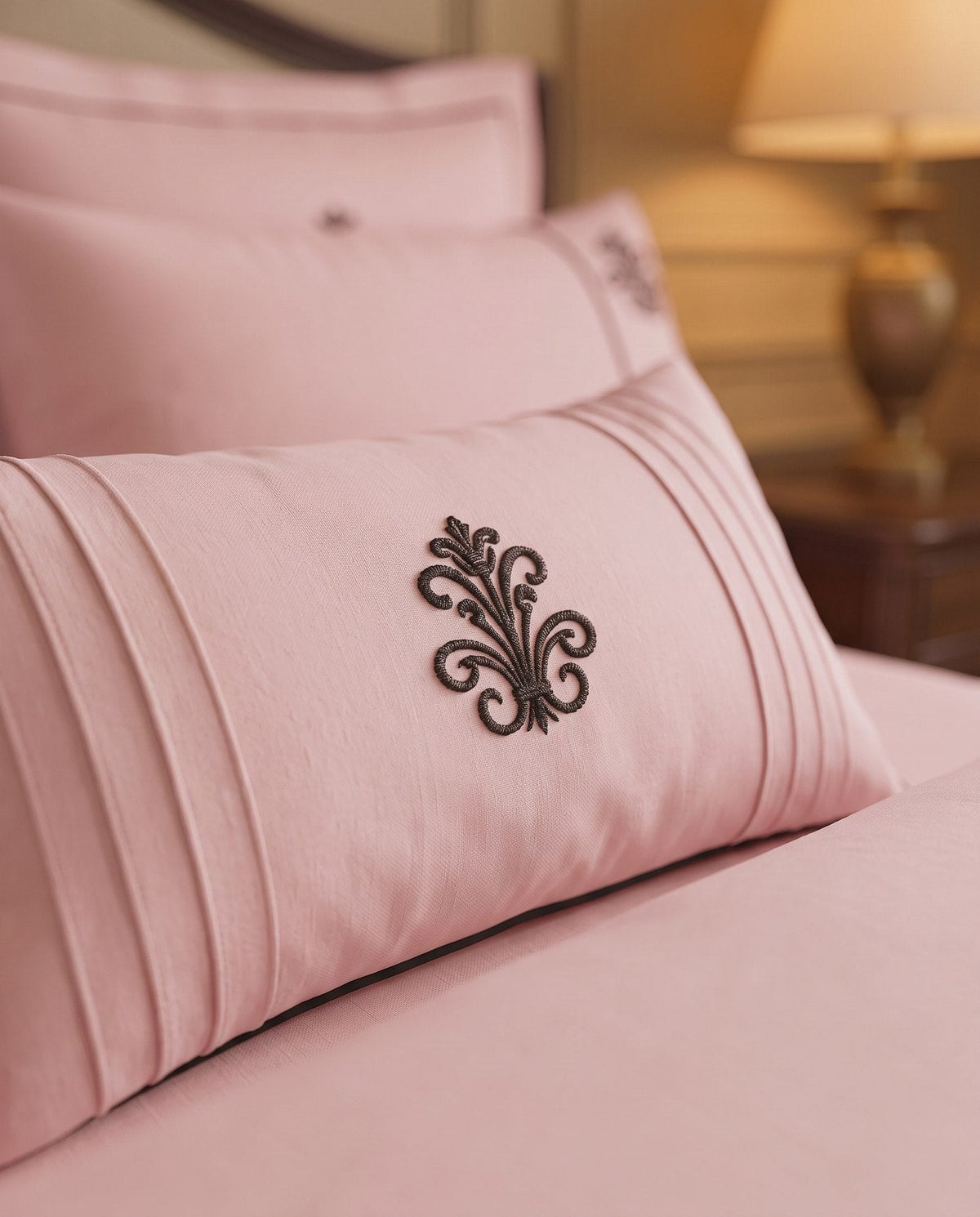 Atelier-Queen Duvet Cover with Embroidery - Rose