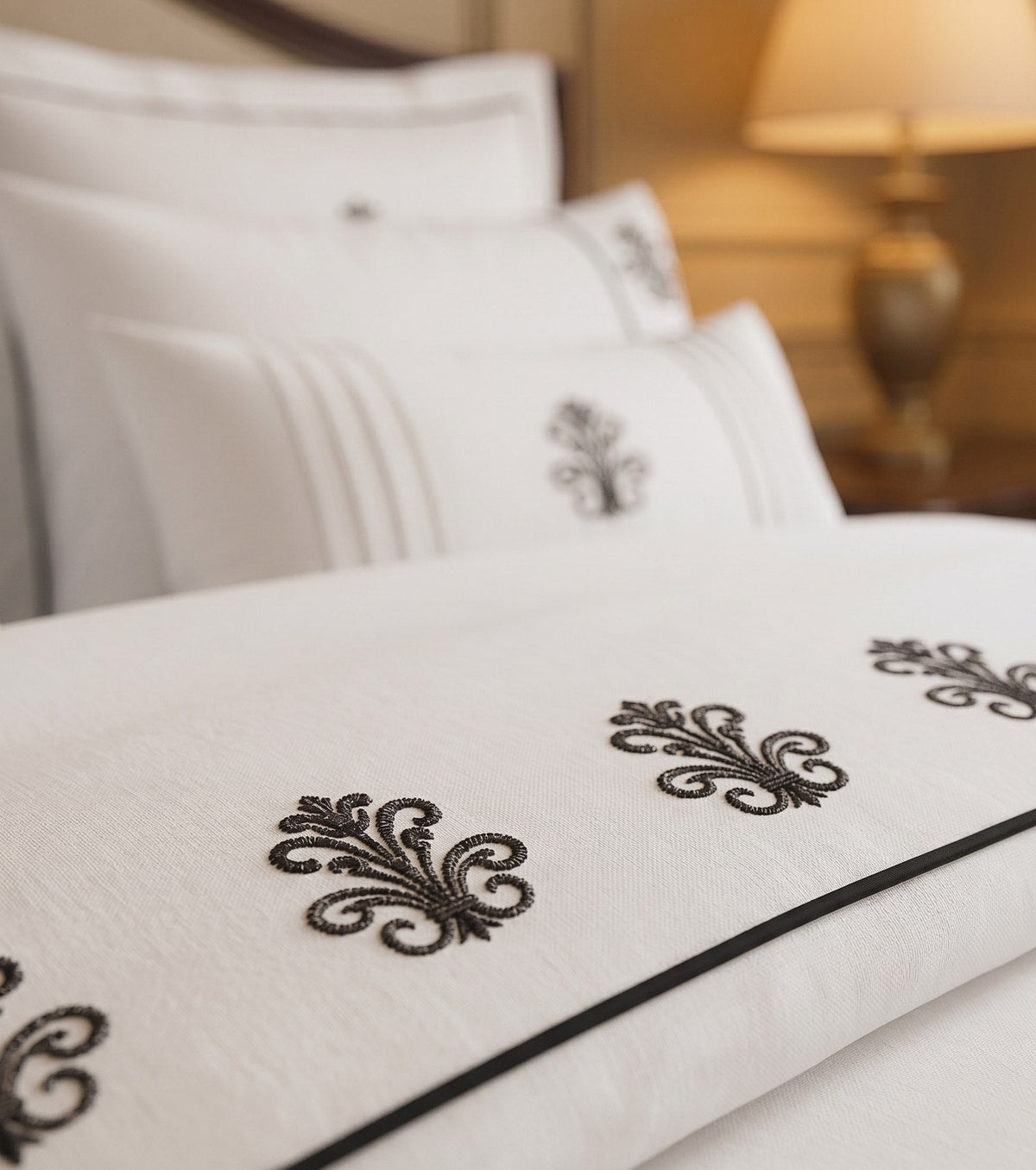 Atelier – Queen Fitted Sheet - White