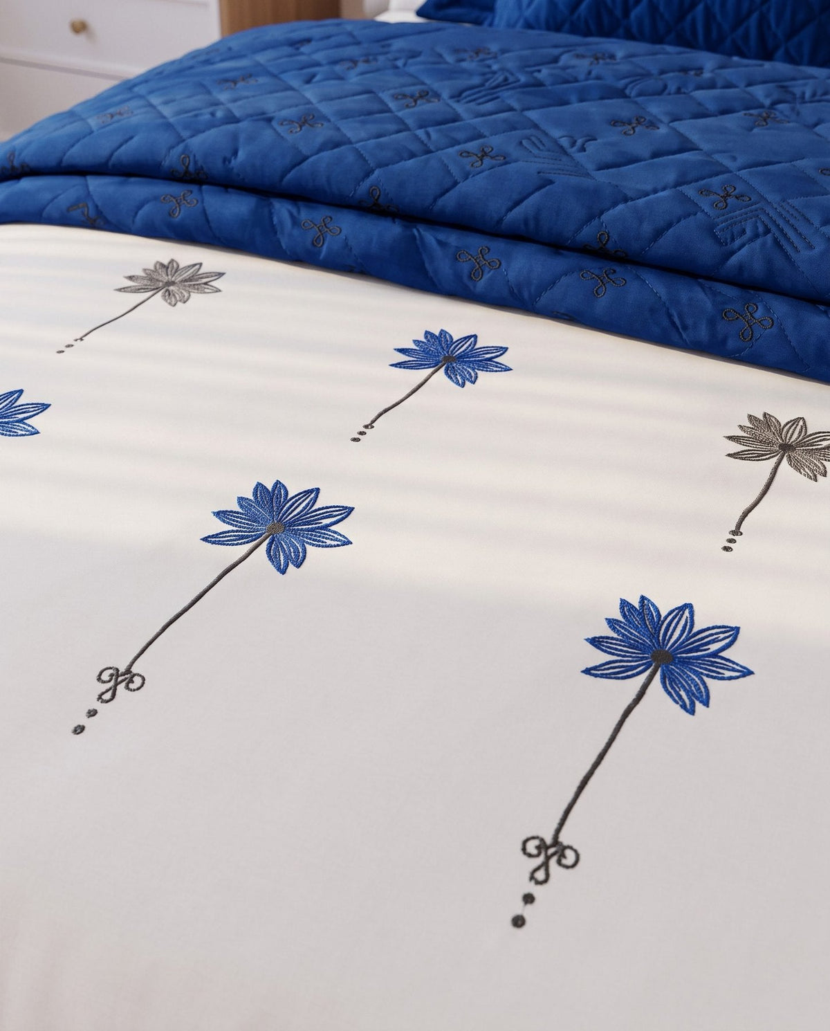 Tessera Luxury Essential blue