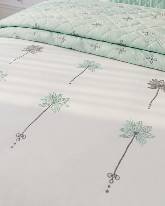 Tessera Luxury Essential mint