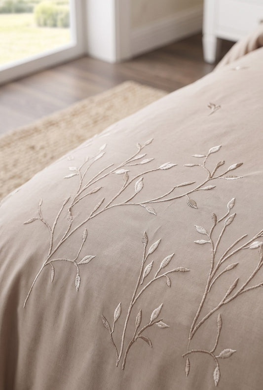 Royal Embroidery Queen Duvet Cover