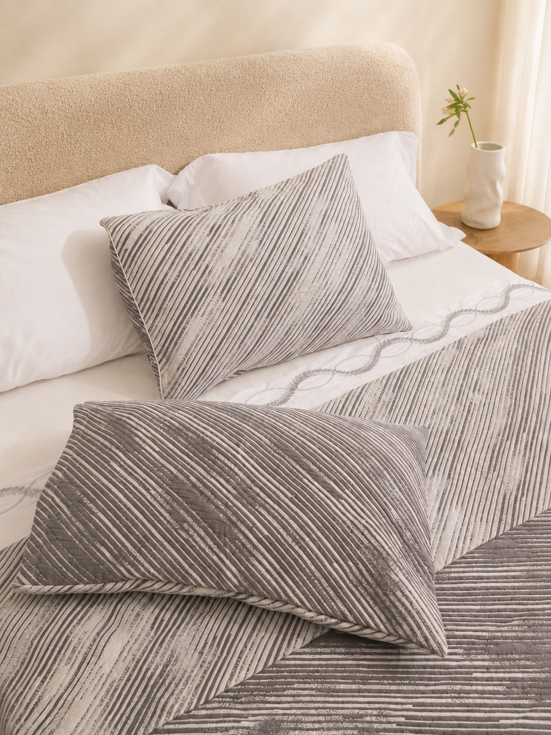 The Reversible Jacquard Light Weight Quilt